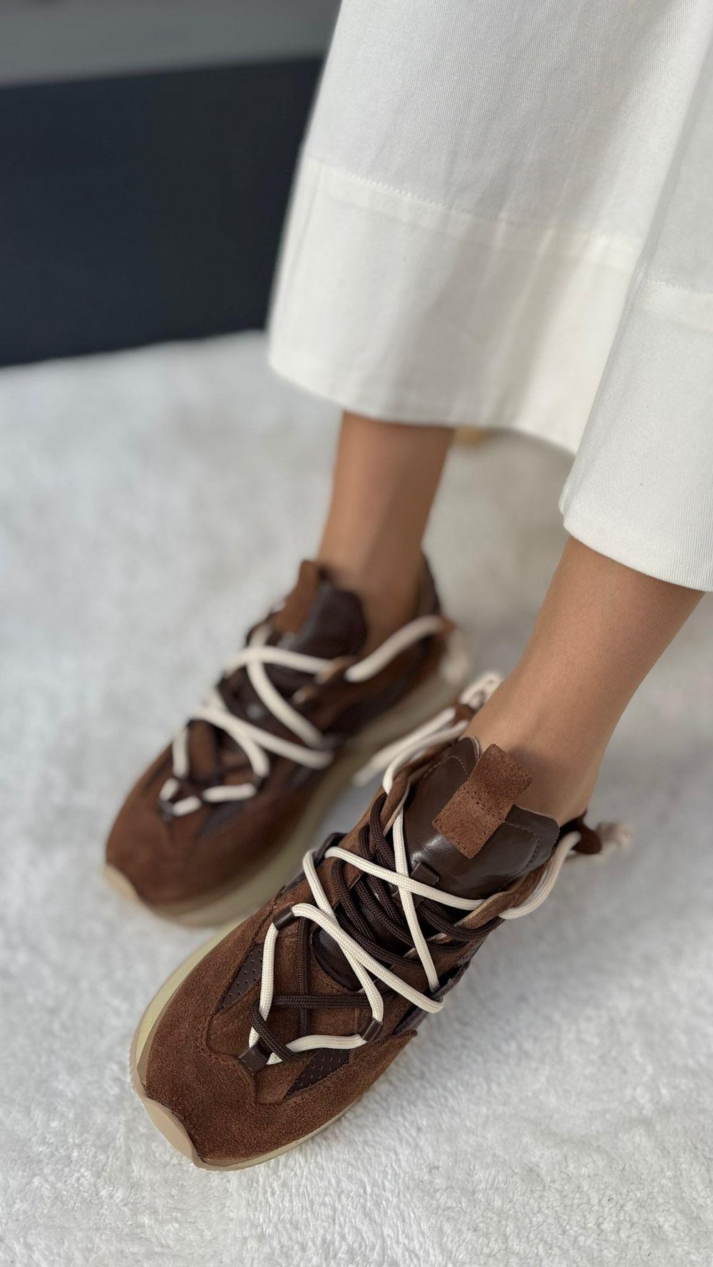 Çift Bağcık Detaylı El Yapımı %100 Hakiki  Deri Sneaker Kahverengi