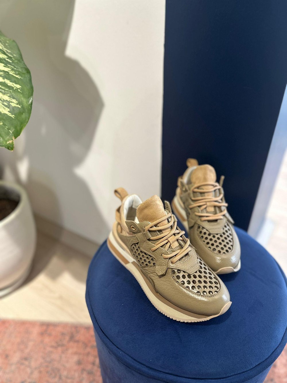 Nefes Alabilen Lazer Kesim %100 Hakiki Deri Sneaker Vizon