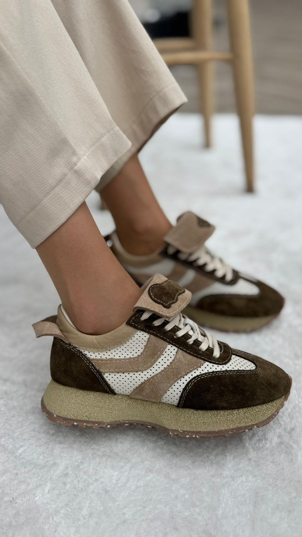 Nubuk Detaylı Özel Seri %100 Hakiki Deri Kadın Sneakers Haki