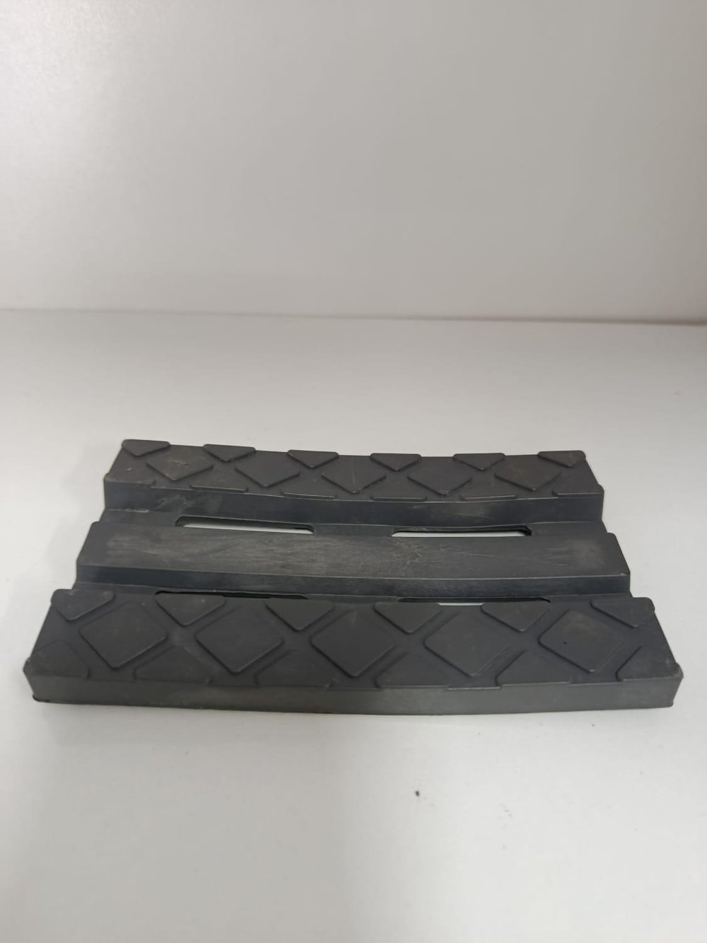 Asansör 70'lik Yaprak Paten Plastiği  LASTEK Marka