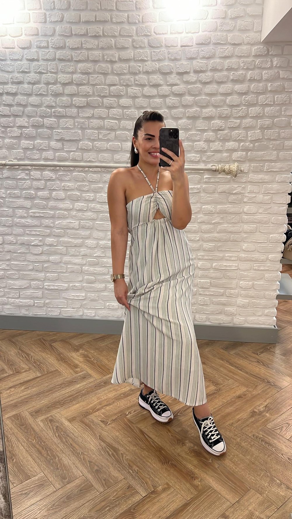 SIRTI AÇIK KETEN ELBİSE