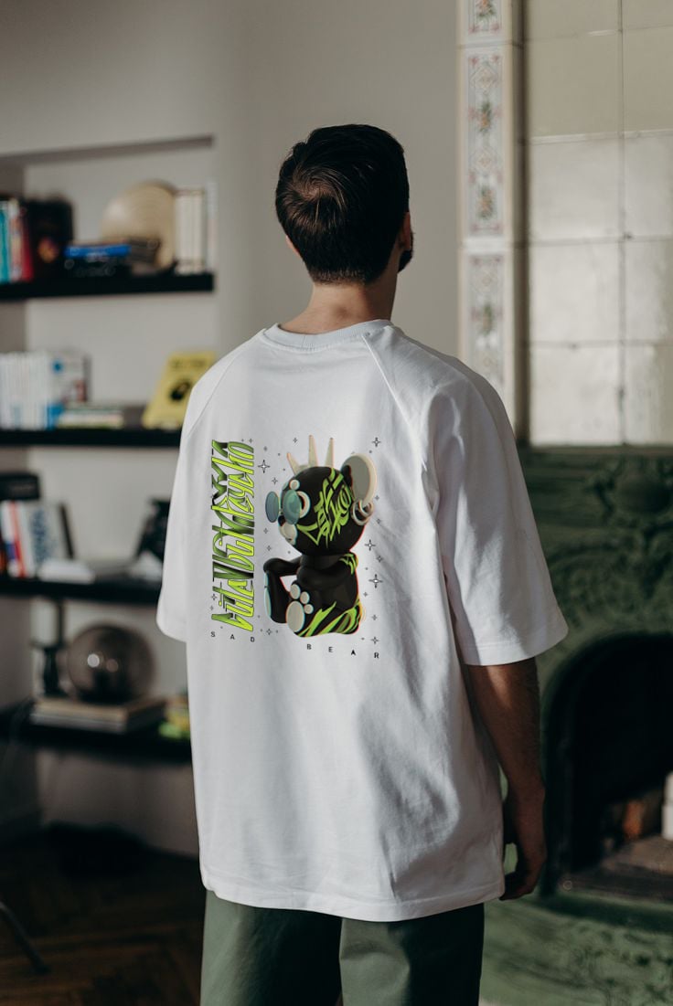 'Cute but Psycho' Beyaz Oversize Tişört