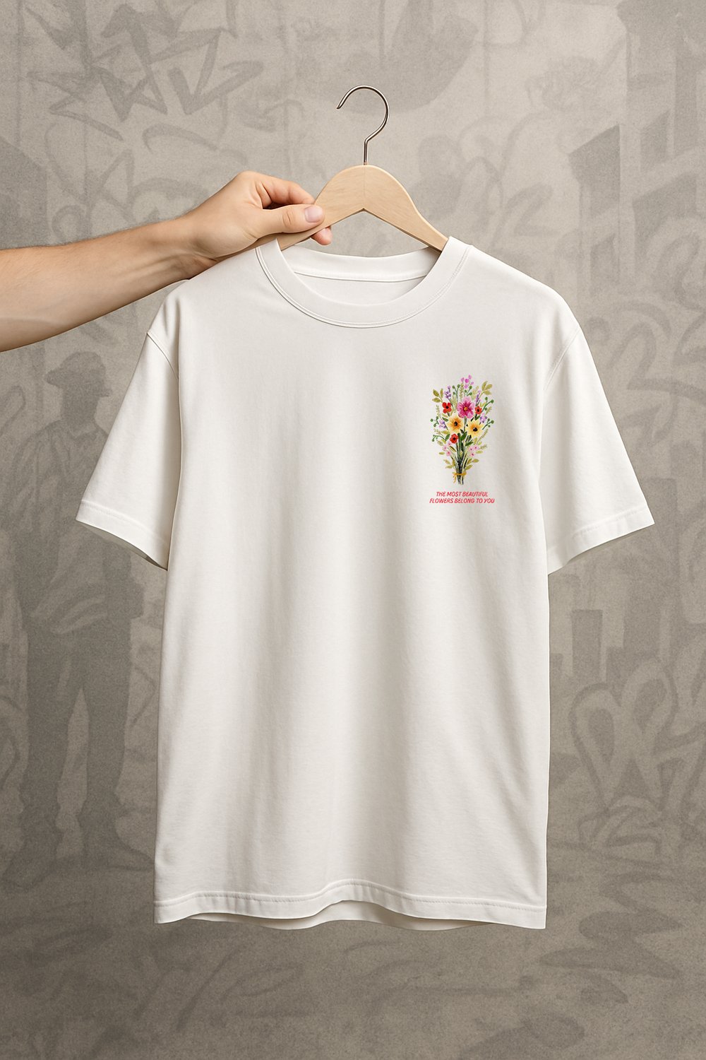 'Flowers Belong to You' Beyaz Oversize Tişört