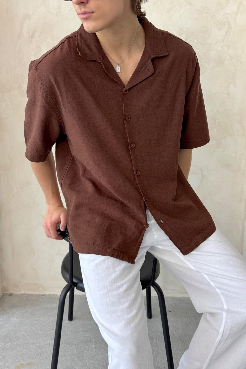 Erkek Oversize Apaş Yaka Kısa Kollu Keten Gömlek Kahverengi