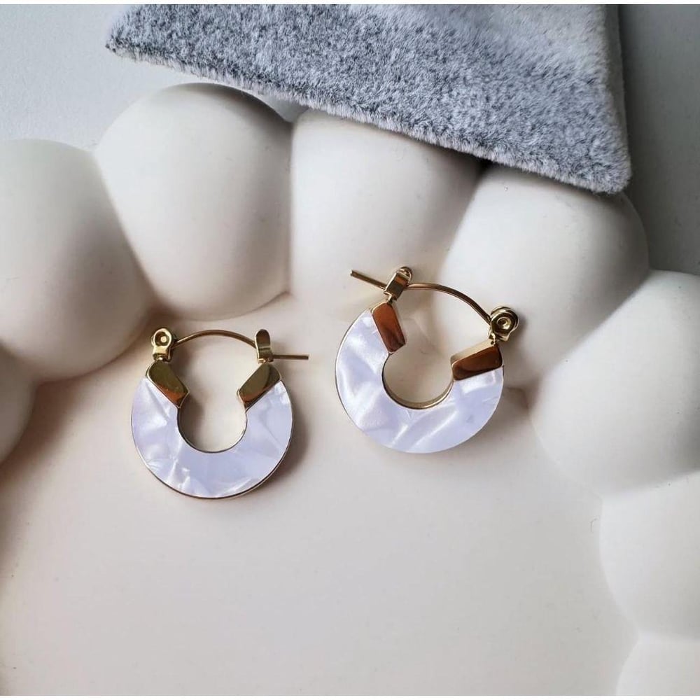 BEYAZ GOLD MİNİMAL HALKA KÜPE