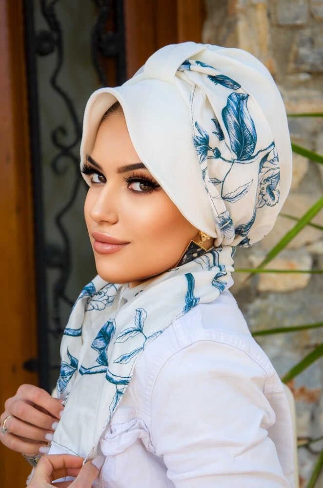 Beyaz Lacivert Yaprak Şapkalı Bone