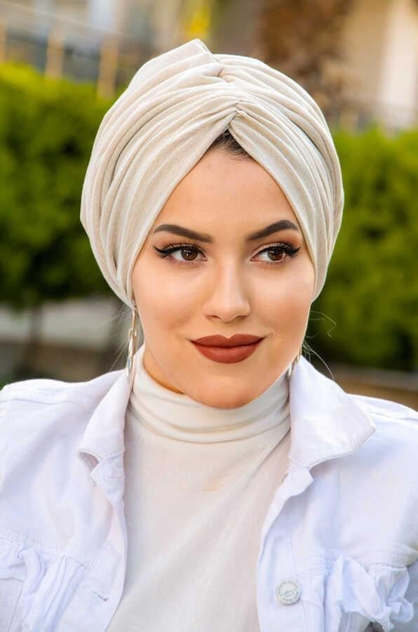 Ekru Işıltılı Drapeli Dolgulu Bone