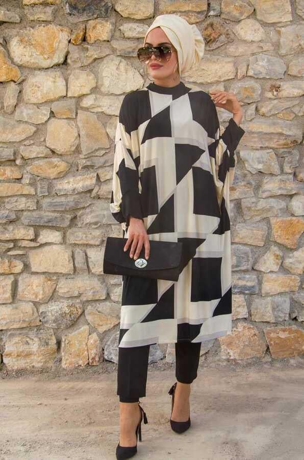 Ekru Siyah Kareli Oversize Tesettür Tunik