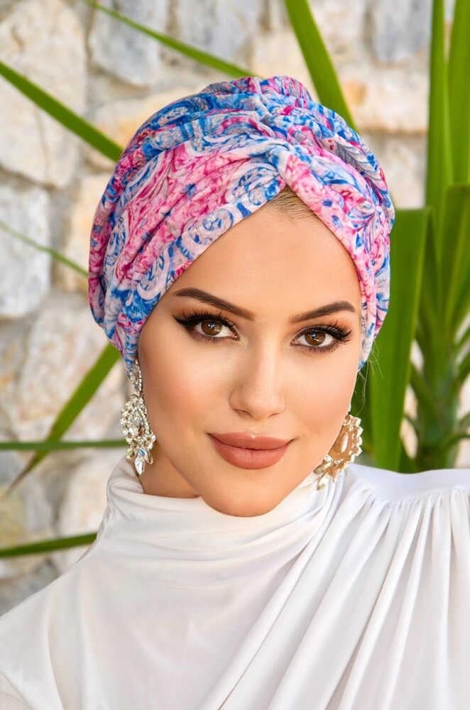 Mavi Kırmızı Desenli Burgu Bone