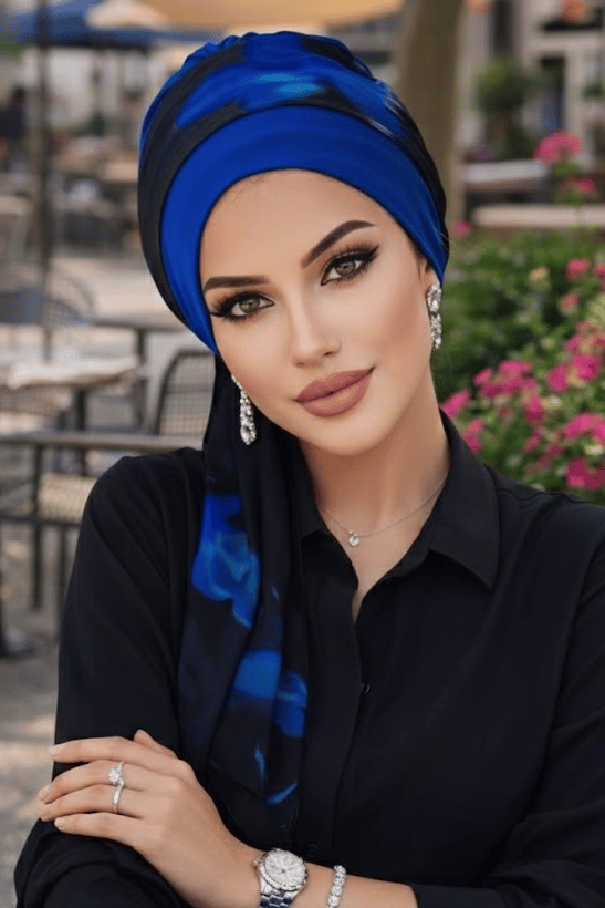 Saks Siyah Batik Fularlı Bone