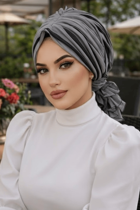 Siyah Gri Tokalı Bone