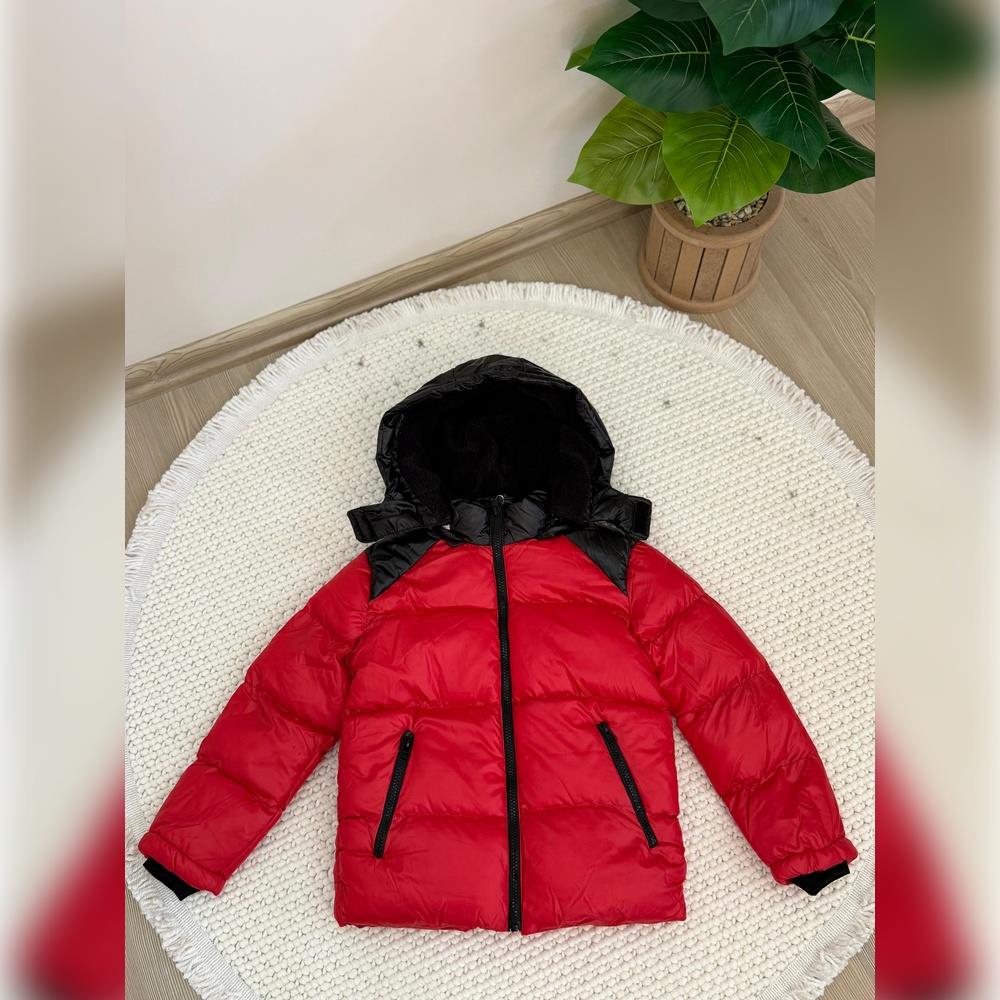 701BK21002 KIRMIZI SİYAH DETAYLI KAPÜŞONLU ÇOCUK ŞİŞME MONT
