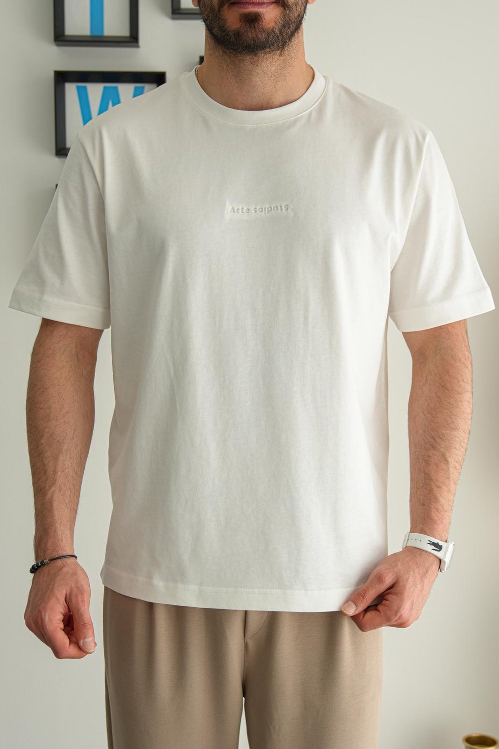 Beyaz Yazlık Minimal Nakışlı Premium Basic T-Shirt