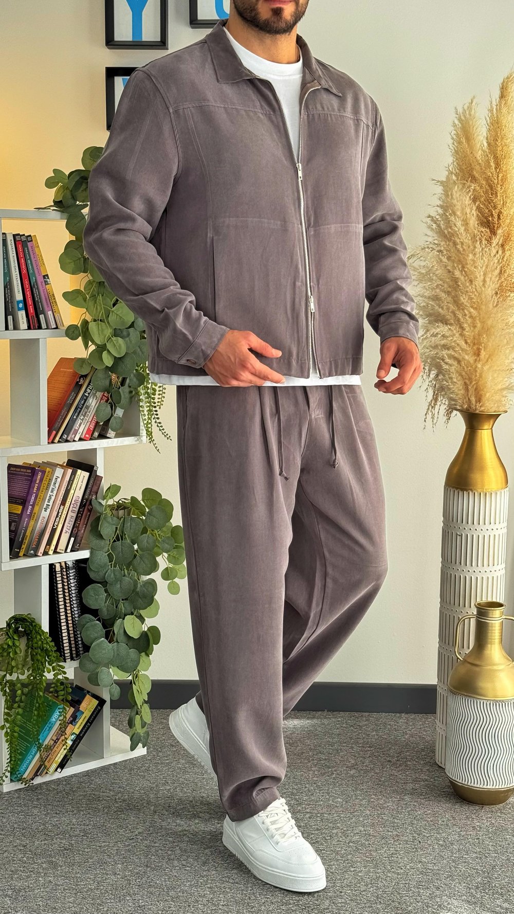 Kahverengi Tencel Dokulu Takım (Crop Tencel Ceket- Baggy Tensel Pantolon)