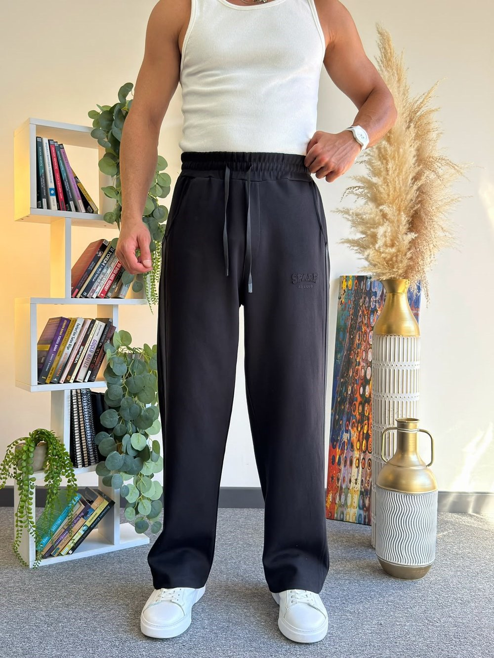 Siyah Çizgi Detaylı Baggy Eşofman