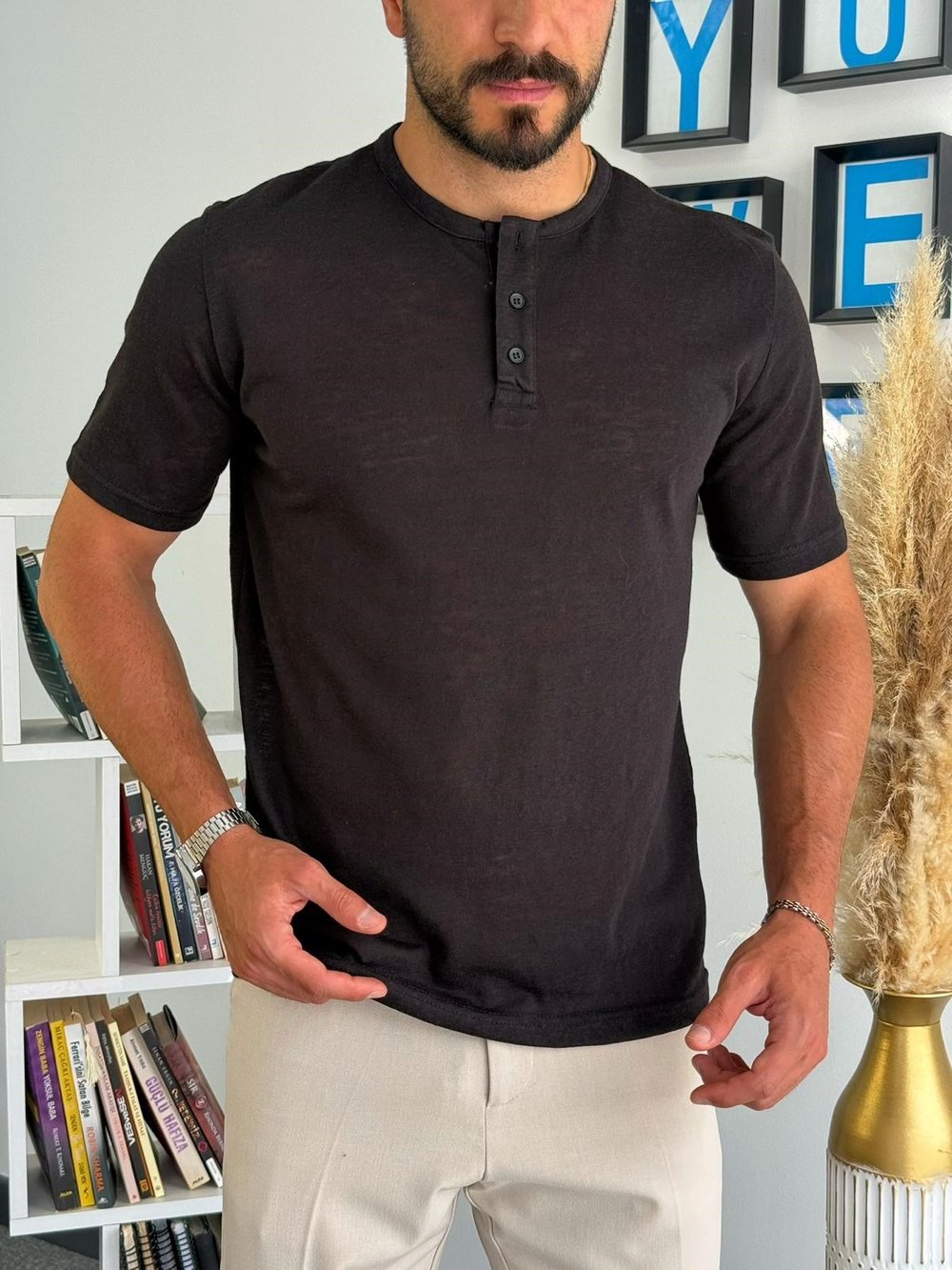 Siyah Pamuklu Basic Düğmeli T-Shirt