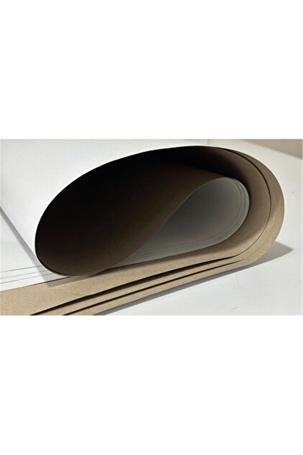 KROMA KARTON 50*70 300 GR 10 LU