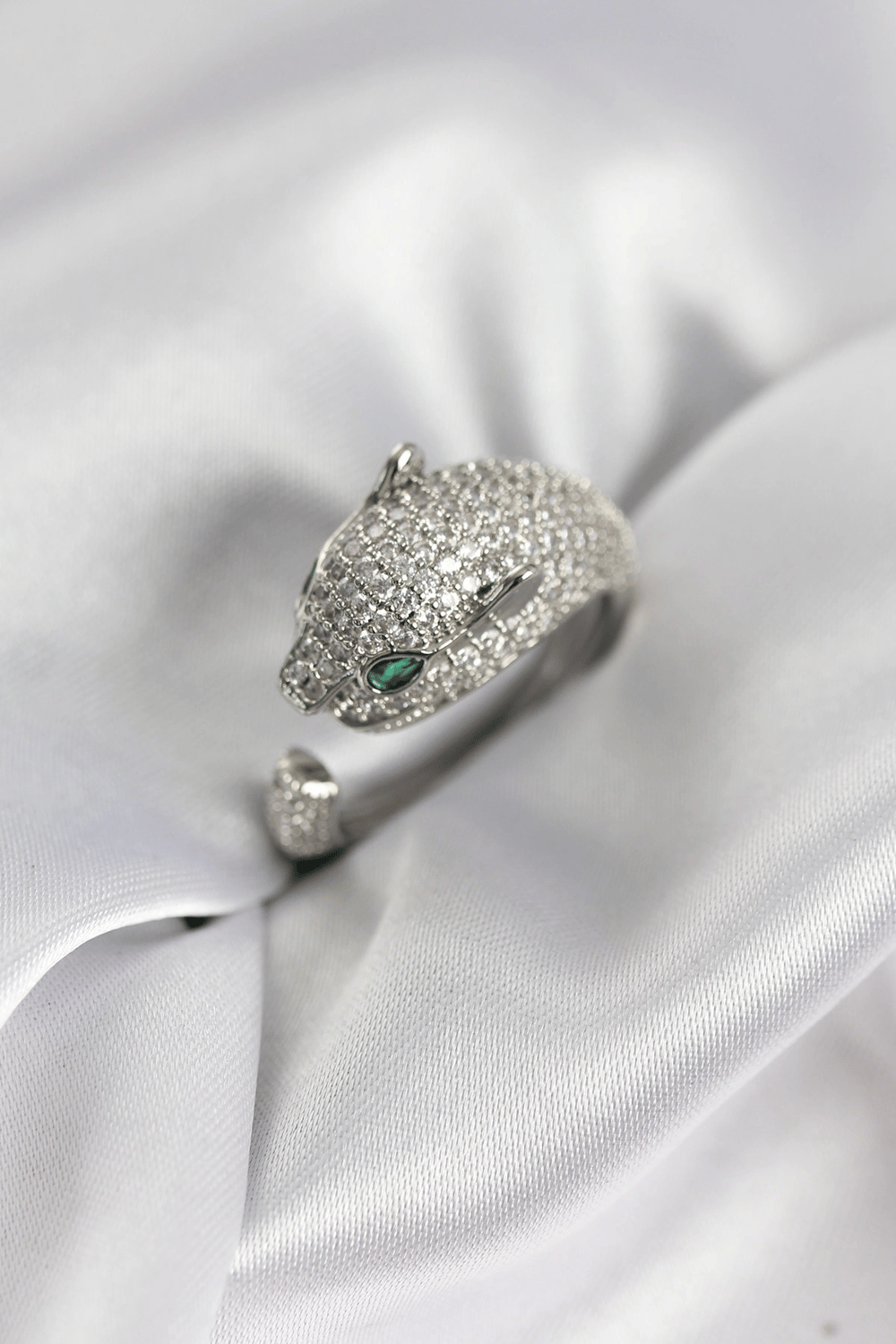 Jaguar Model Gümüş Renk Zirkon Taşlı Kadın Yüzük
