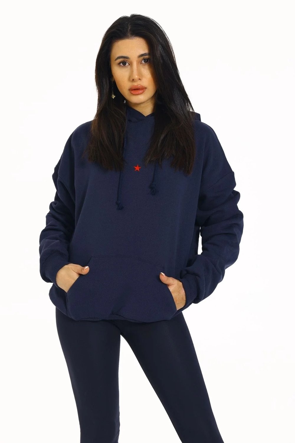 Kore Model Yıldız Baskılı Kanguru Cepli Kadın Sweat Lacivert