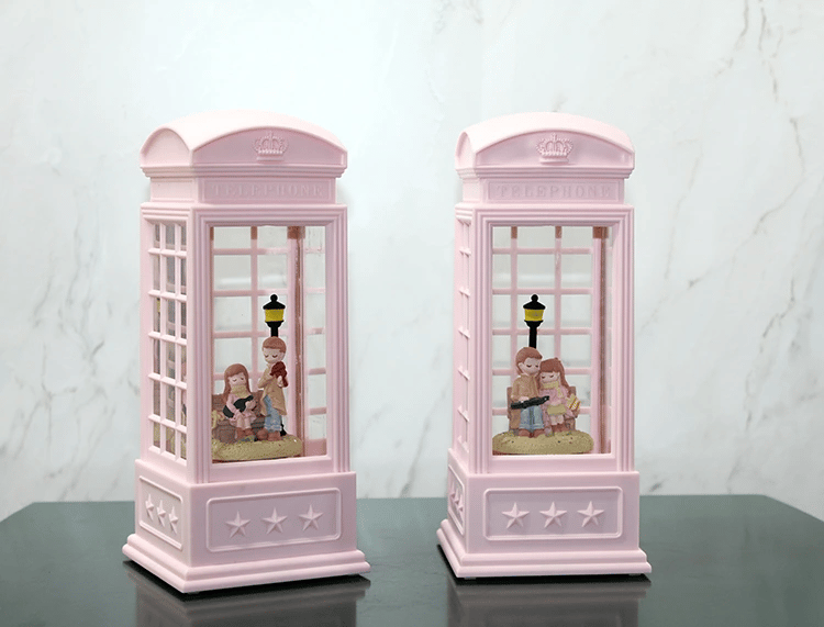 Telefon Kulübeli Kış Masalı Işıklı Müzikli Kar Küresi