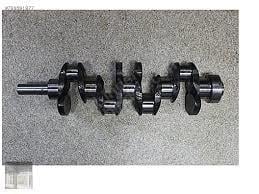 KRANK MİLİ TOYOTA HILUX 2.4L 2L LN85. LN145. LN105 90-04 / HIACE LH112 LH114 89->