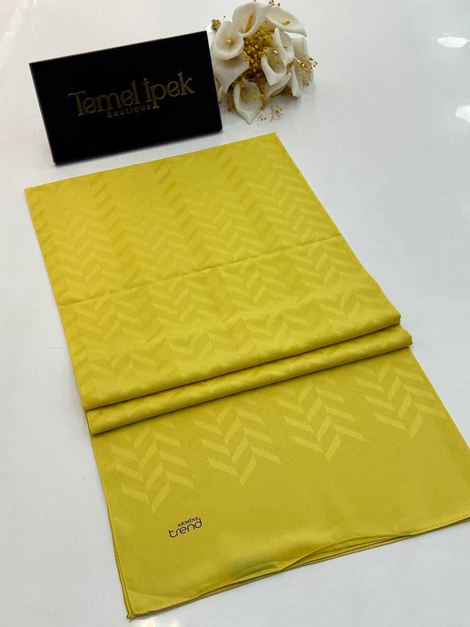 Armine Trend - J. Capri Şal 1 03224
