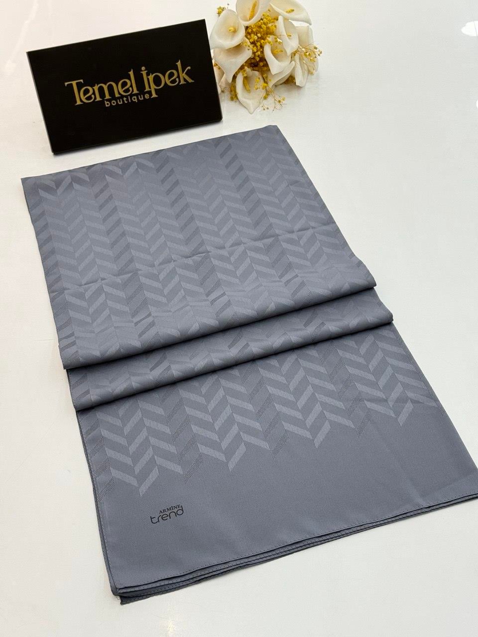 Armine Trend - J. Capri Şal 1 03224