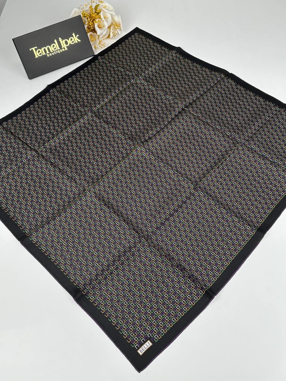 Belli - Saf Twill İpek Eşarp 4002D