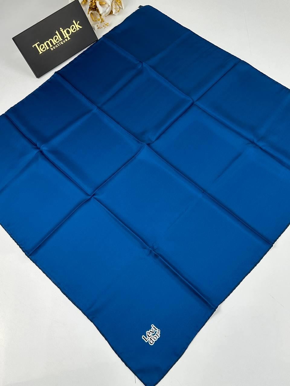 Levidor - Düz Renk Twill İpek Eşarp 01617