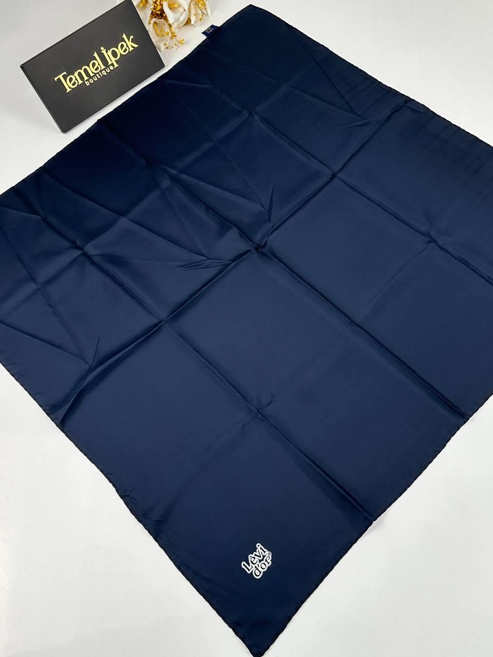 Levidor - Düz Renk Twill İpek Eşarp 01617