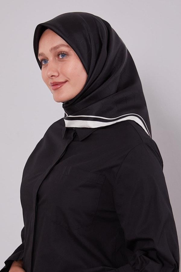 Levidor - Kenar Şeritli Monogram İpek Eşarp I-1555