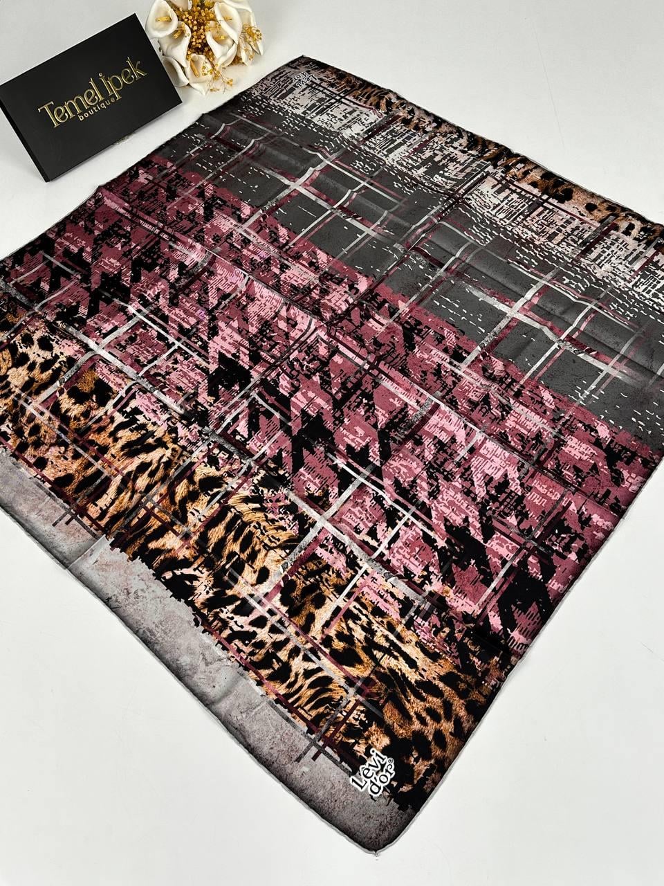 Levidor - Twill İpek Eşarp 01561