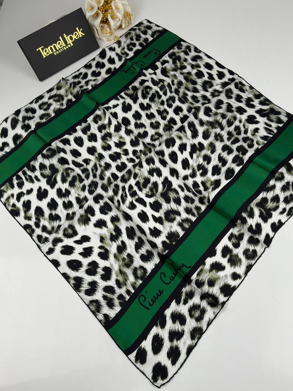 Pierre Cardin - İpek Krep Saten Eşarp 8365230