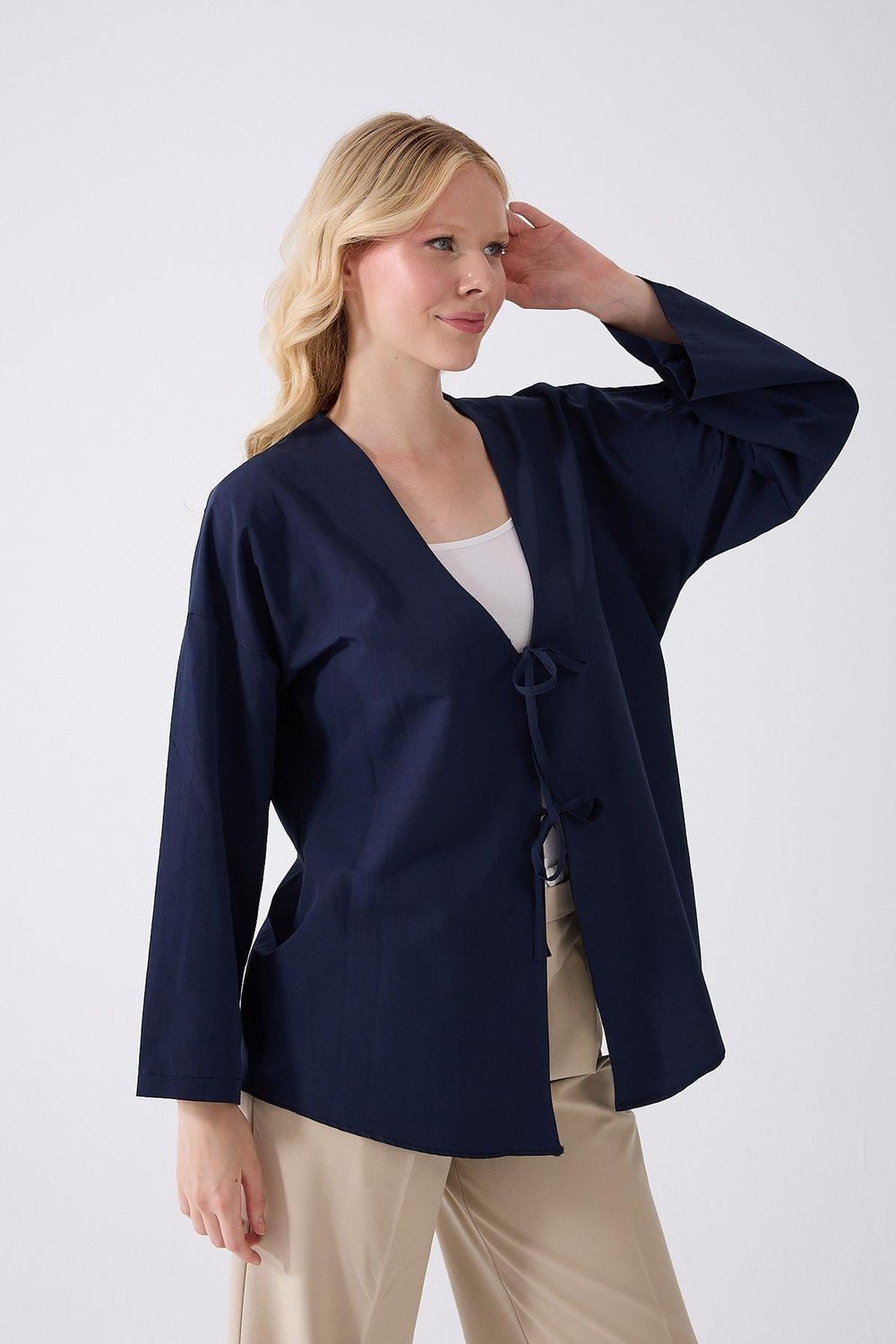 Önü Baglamalı Lacivert Kimono Tunik