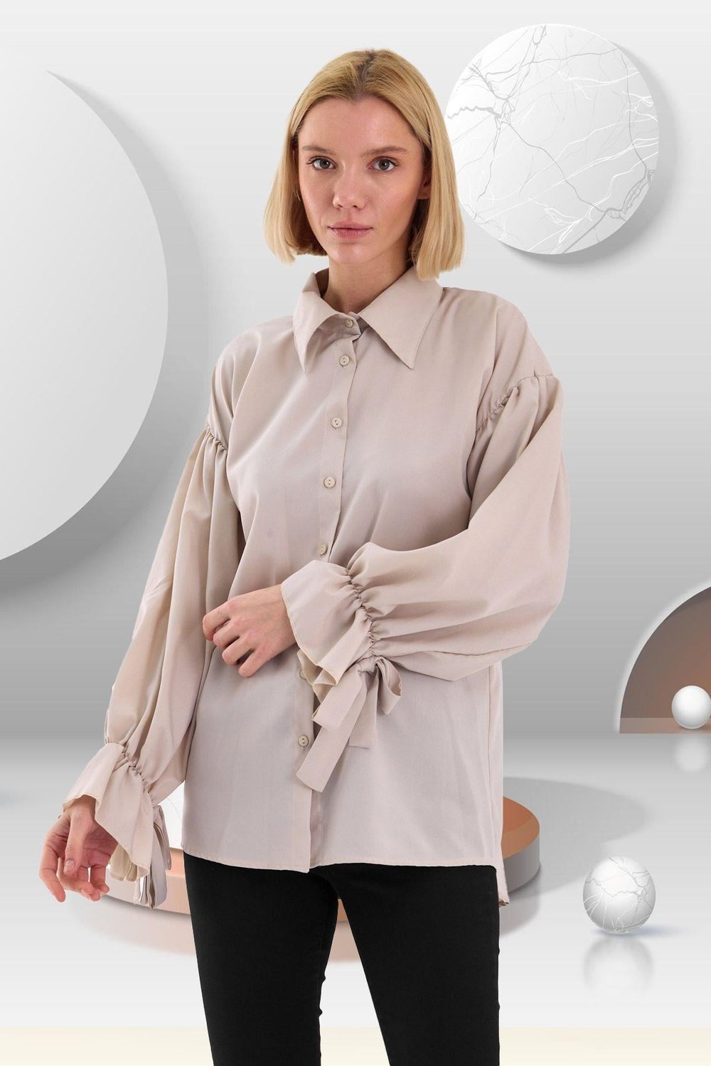 Oversize Büzgü Detaylı Saten Bluz