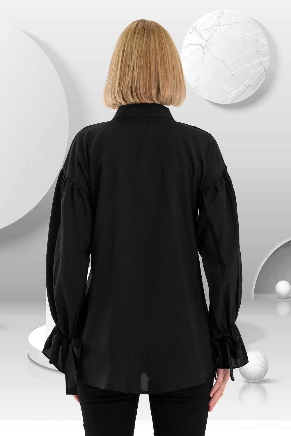 Oversize Büzgü Detaylı Saten Bluz