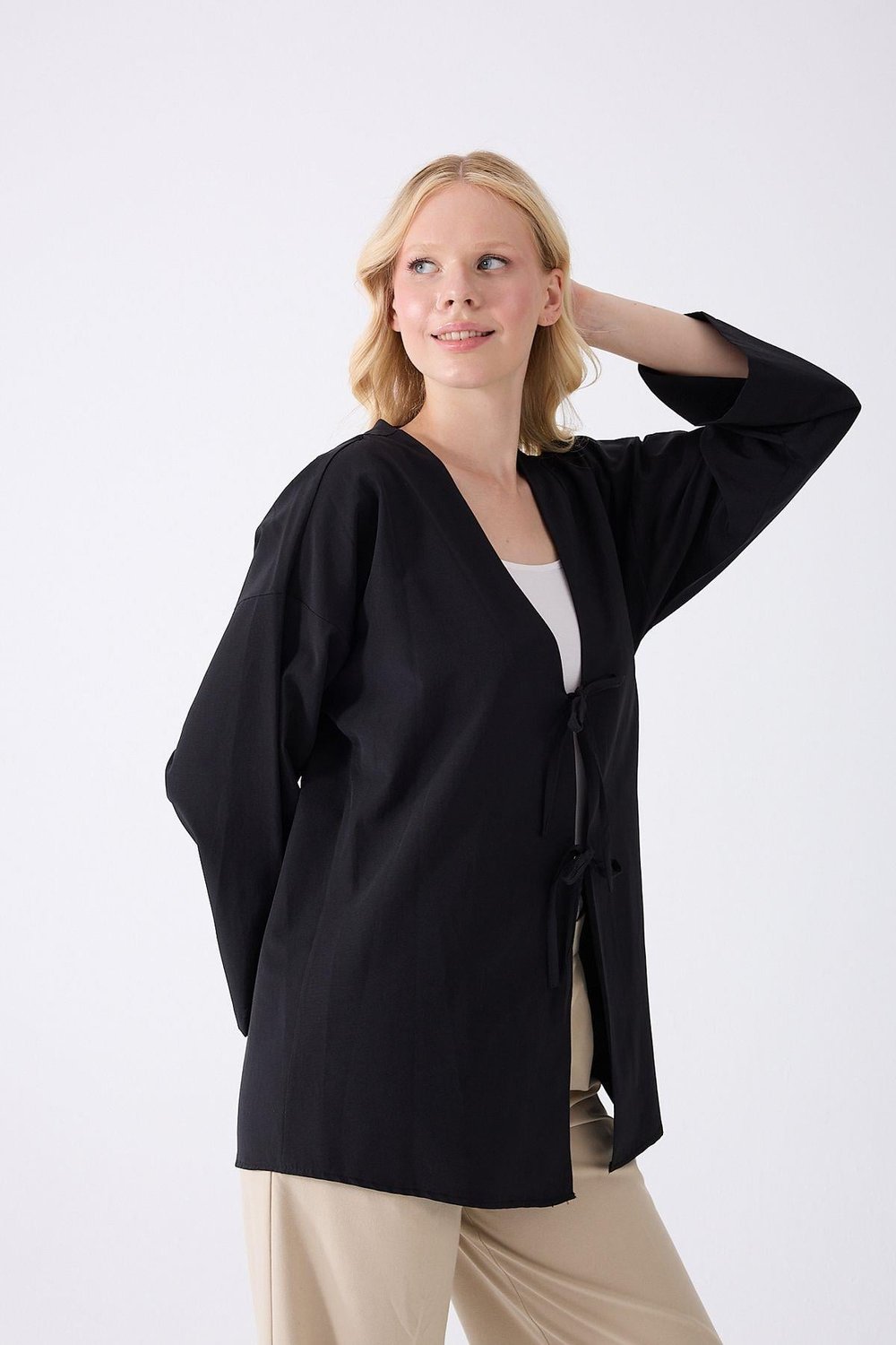Önü Baglamalı Siyah Kimono Tunik