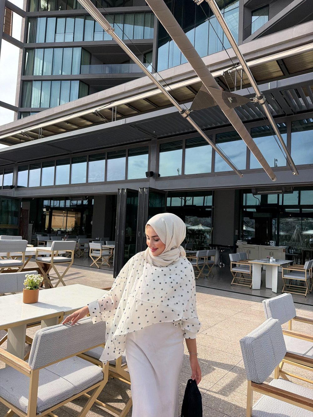 PUANTIYE PELERİN YAKALI BLUZ- BEYAZ
