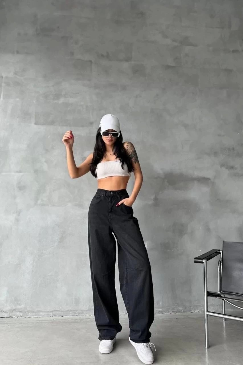 Arkadan tokalı jeans pantolon Siyah