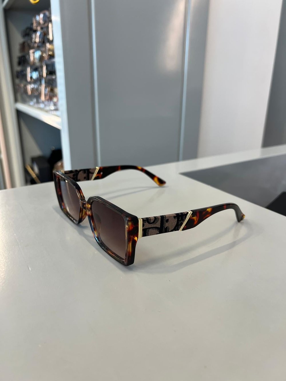 Marka Model Dikdörtgen Leopar Gözlük