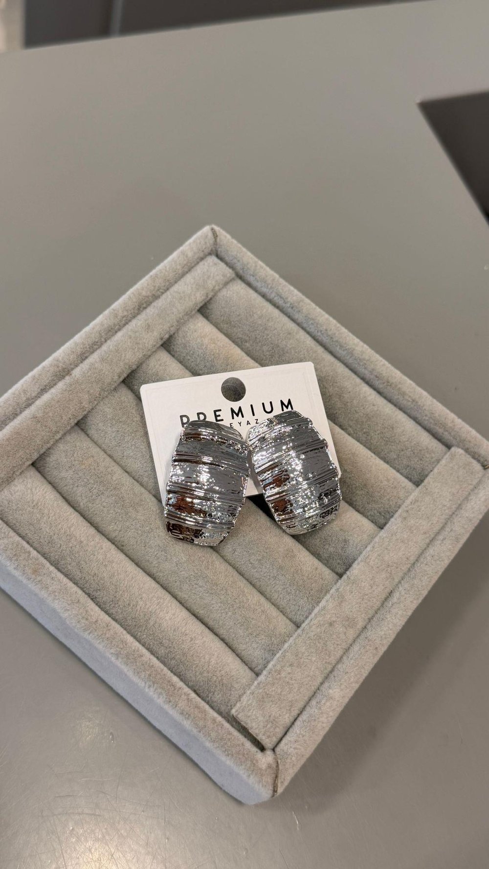 Marka Model Silver Plaka Küpe