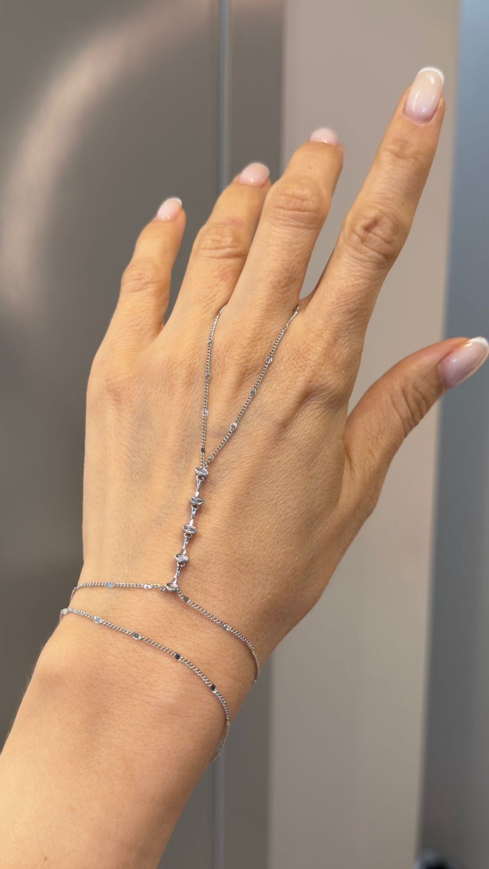 Sıralı taş Detaylı Silver Şahmeran