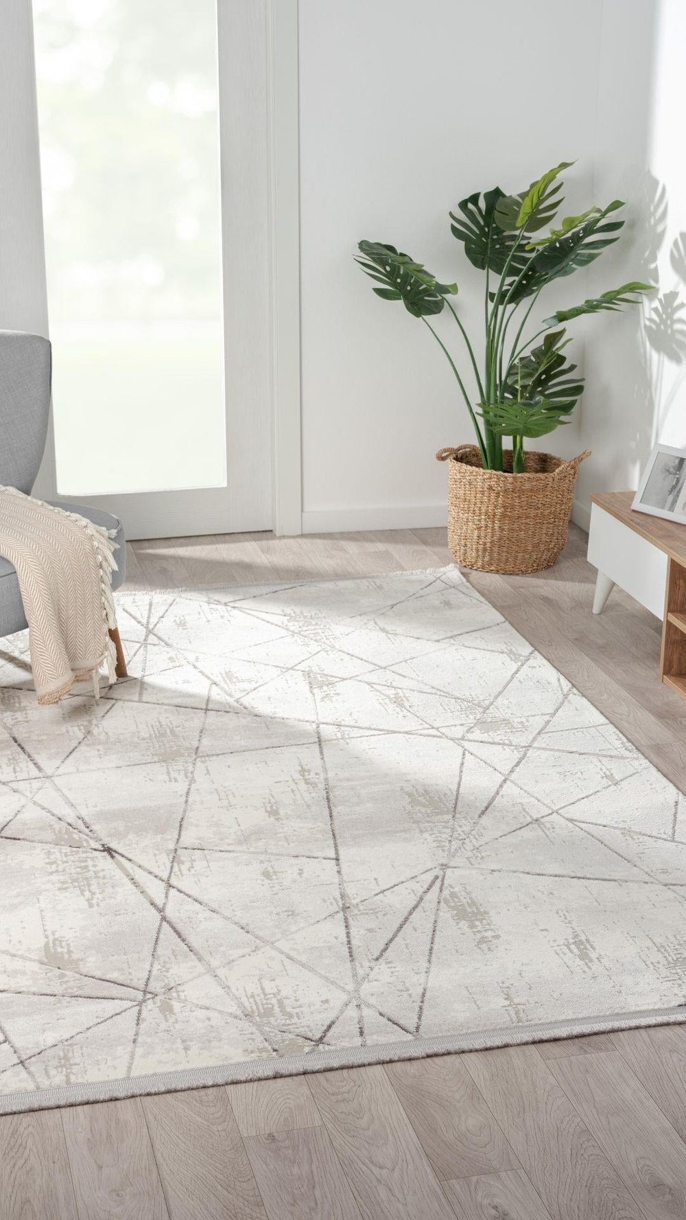 By Özer Halı Gri Renk Geometrik Şekilli Modern Stil Karmen Halı Tokyo 01703A Salon Halısı