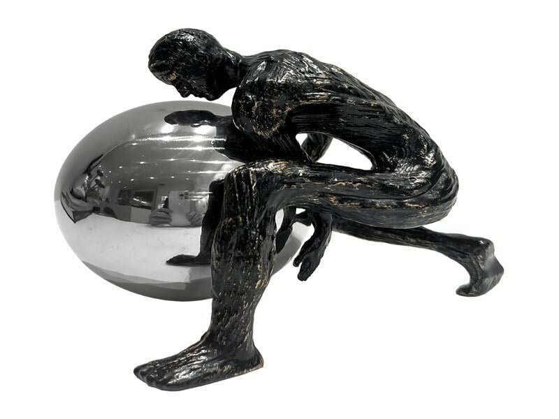 Lmd Sılver Ball Carryıng Man 17x14x14 Cm