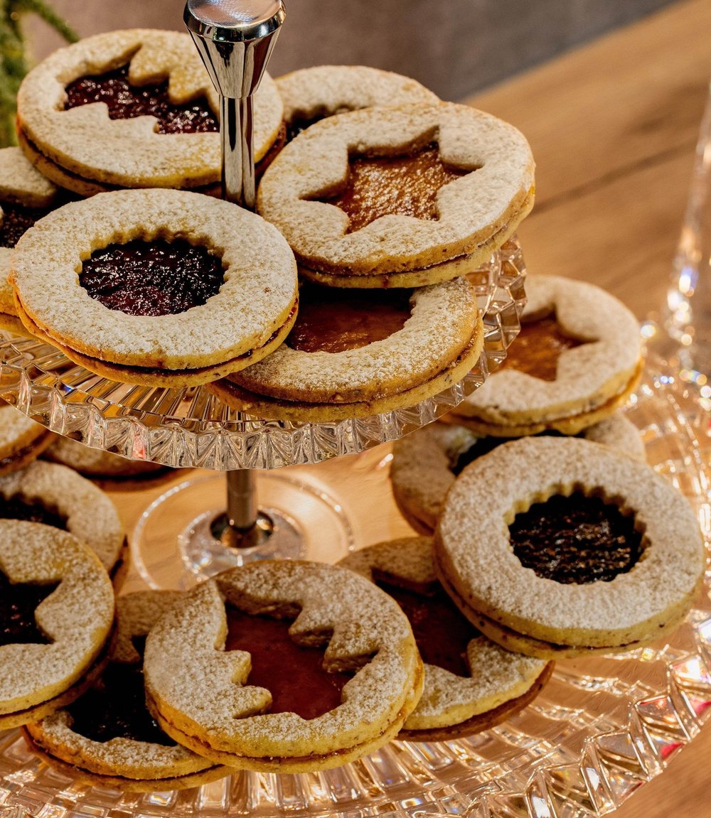 Rogaska Etagere - 2-part Crown Jewel