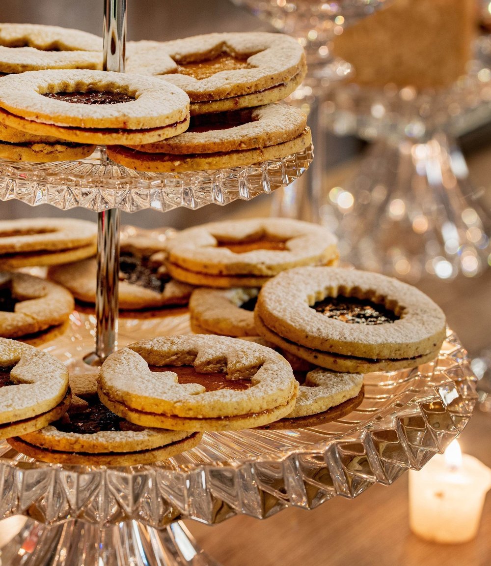 Rogaska Etagere - 2-part Crown Jewel