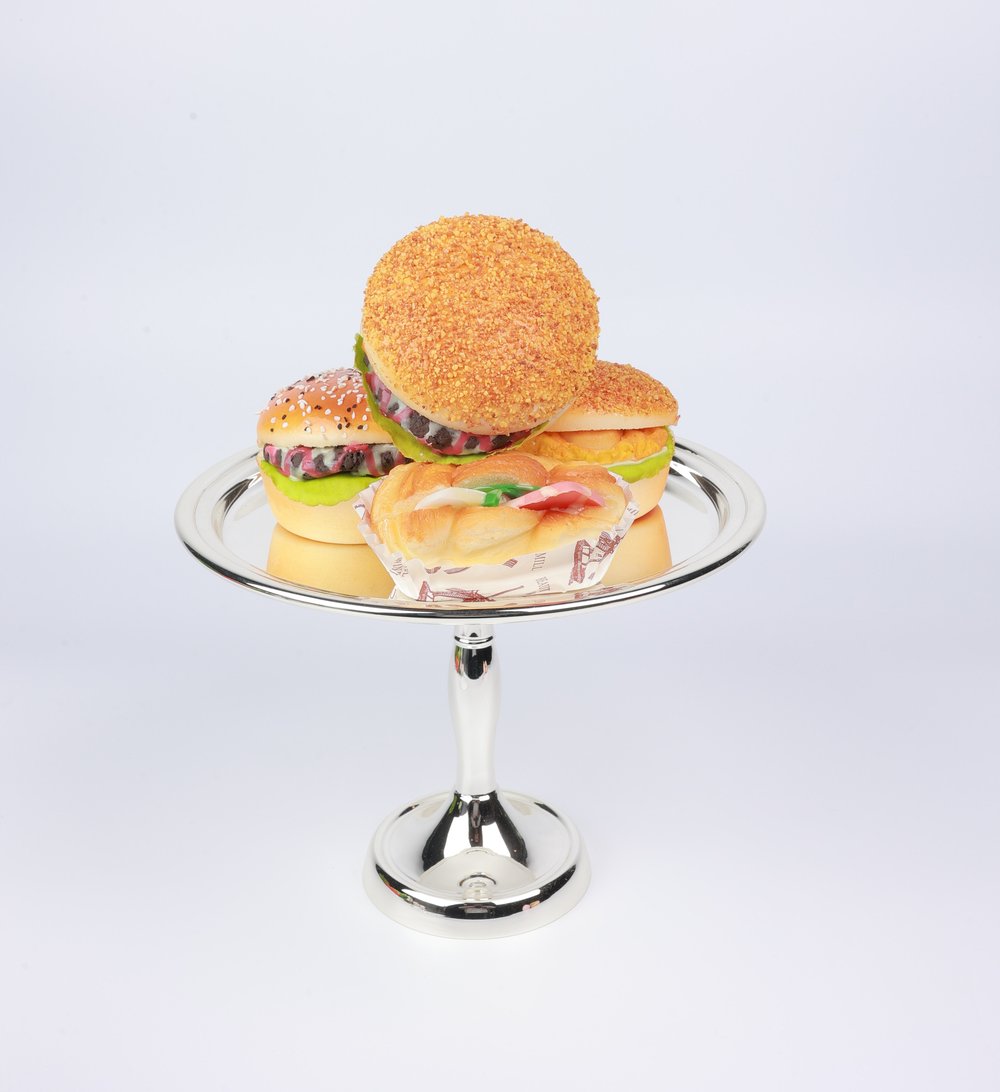 Select Gümüş Cam Kapaklı Ayaklı Pastalık