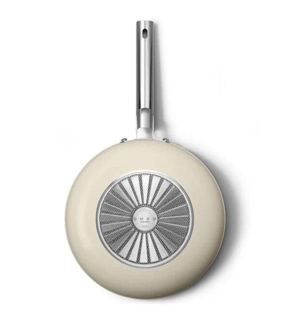 Smeg Cookware 50S Style Krem Tava 26 Cm 4.5Mm Taban Kalınlığı, 2,3Lt