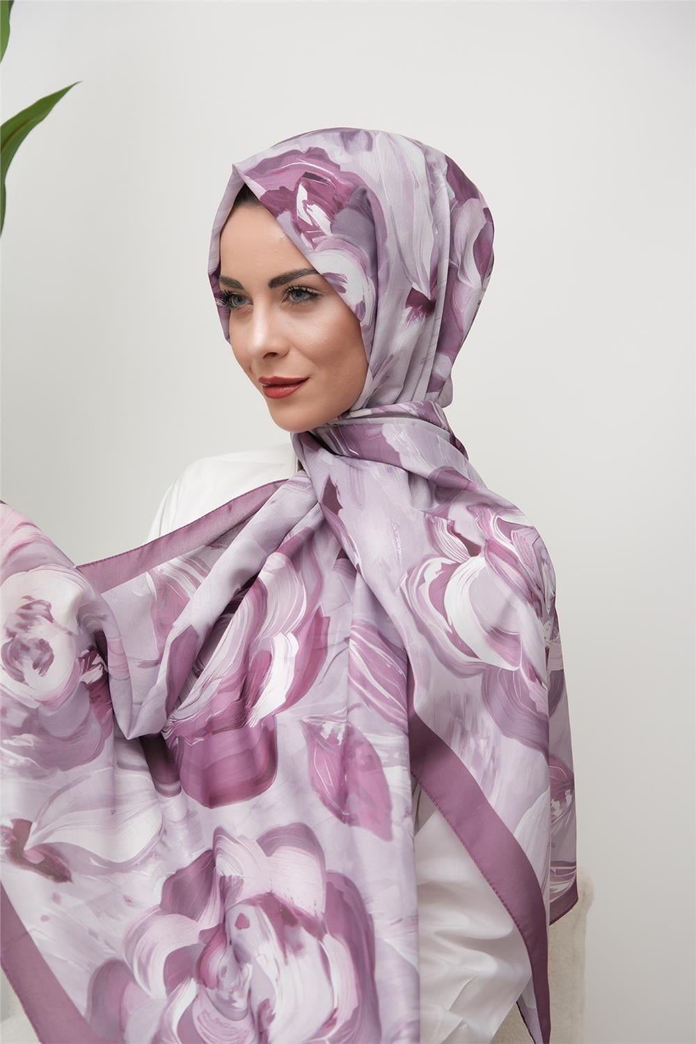 Floral Akrilik Desenli Dijital Soft Şal