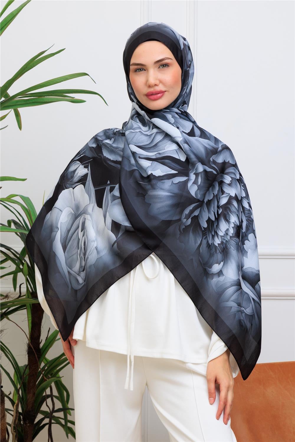 Floral Suluboya Desenli Dijital Soft Şal